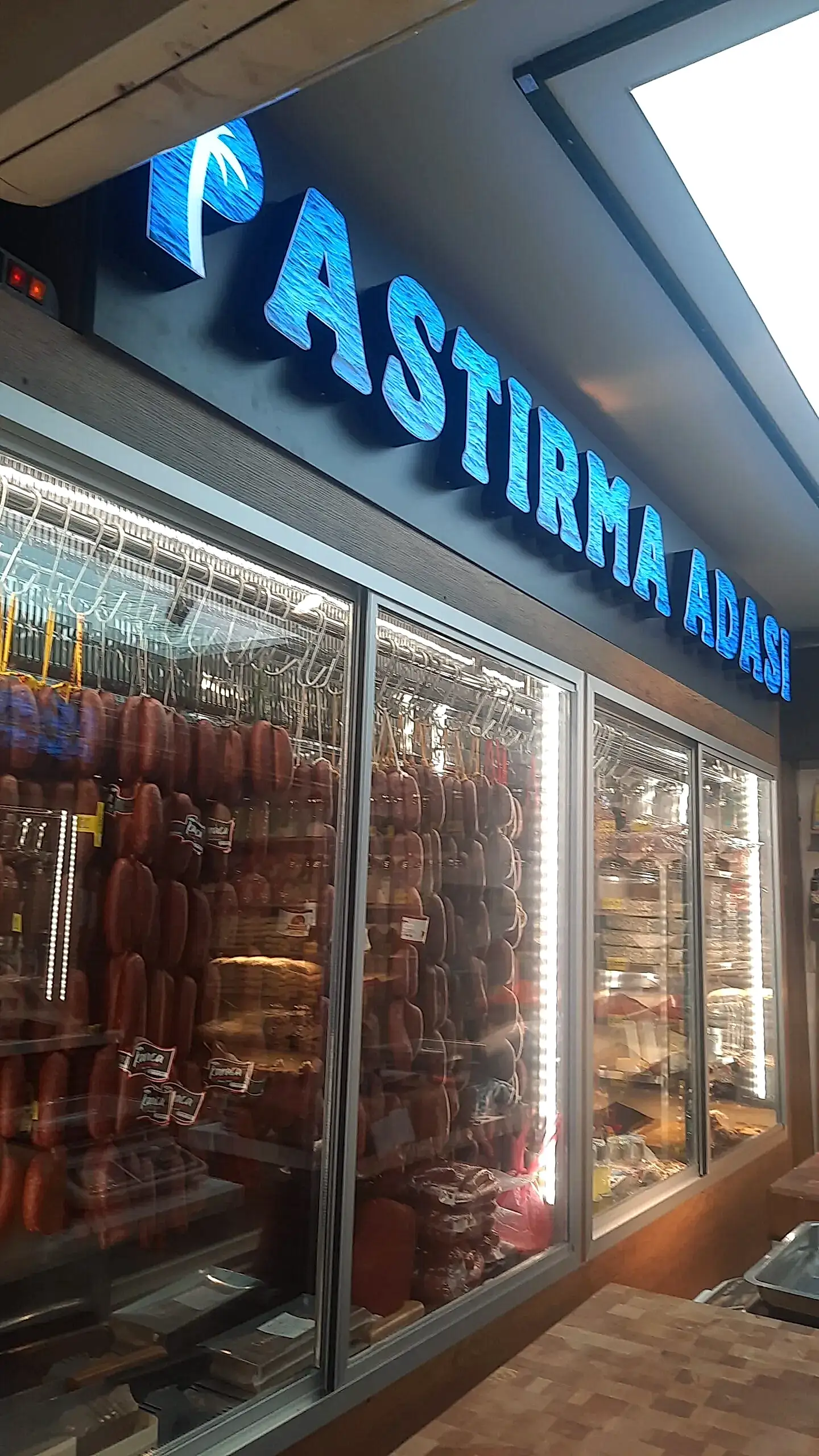 Pastırma Adası Mağaza